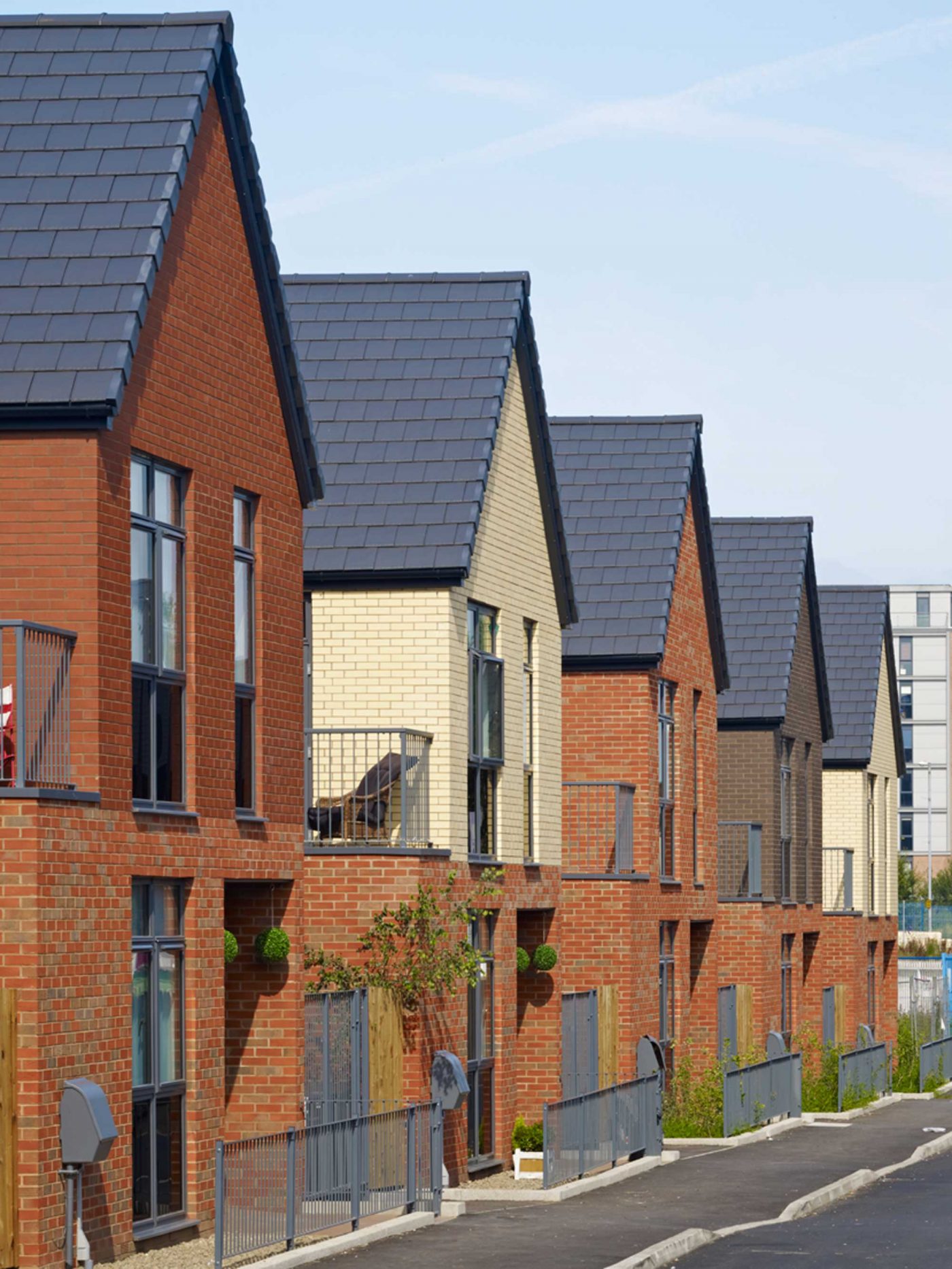 Mæ's Hammond Court and New Islington projects featured in the second edition of the Housing Design Handbook
                    -3