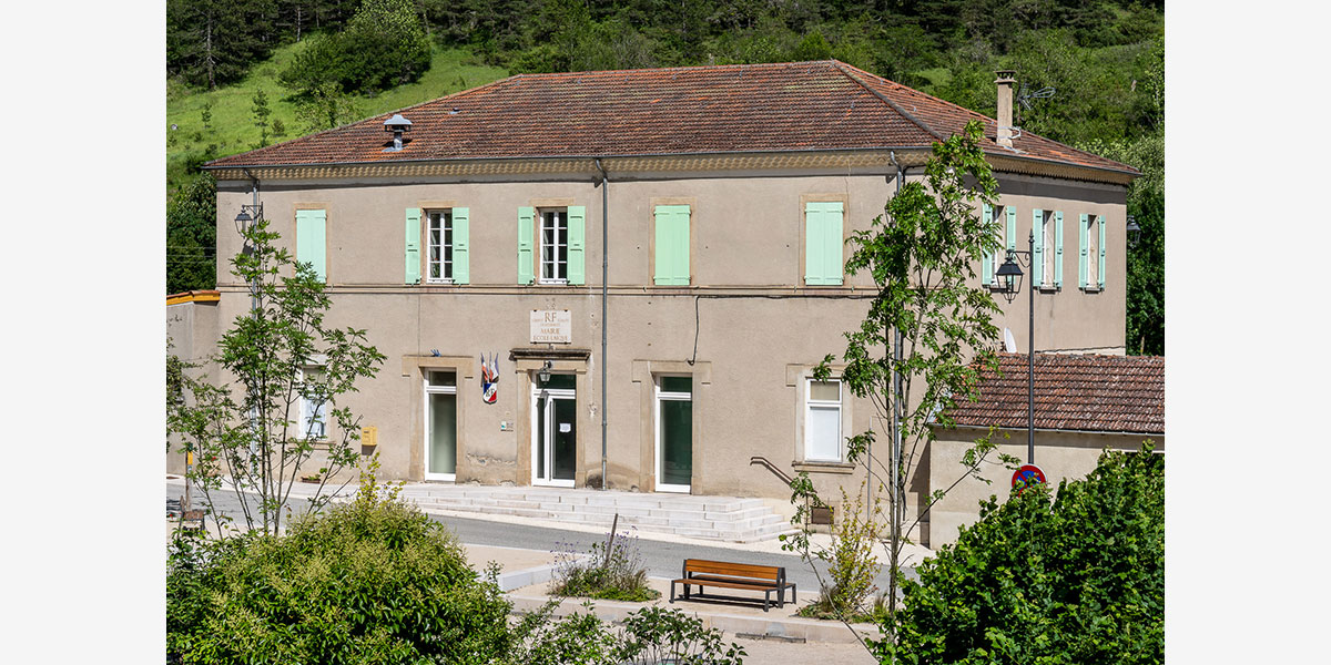 Aménagement de place et de la traversée de village de Romeyer - CoCo architectureCoCo architecture-10