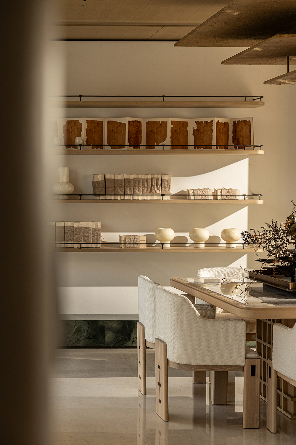 万华成都麓湖黑鉐岛上叠别墅样板间丨中国成都丨深圳市盘石室内设计有限公司,万华室内设计中心-21