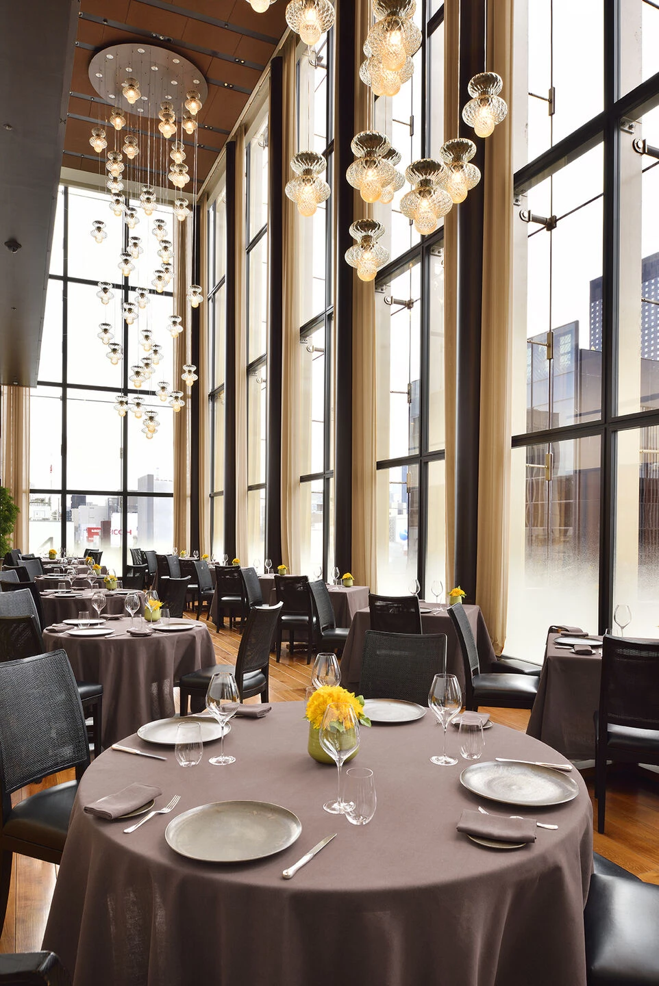 东京宝格丽塔里的璀璨“瀑布”-6