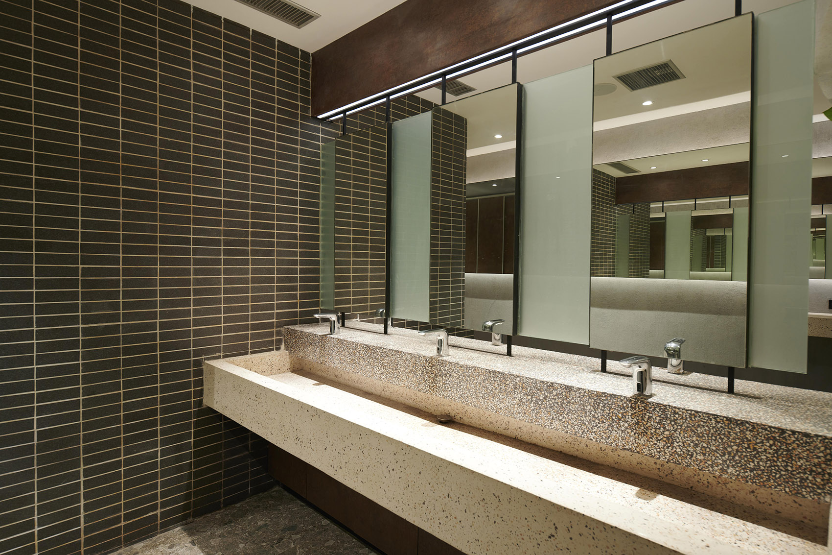 HIDDEN 地下酒吧丨RAD+ar-51