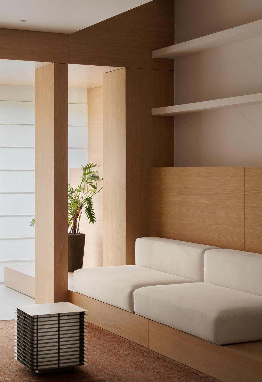 复式的破界与重构:木质骨骼与简白画幕-18