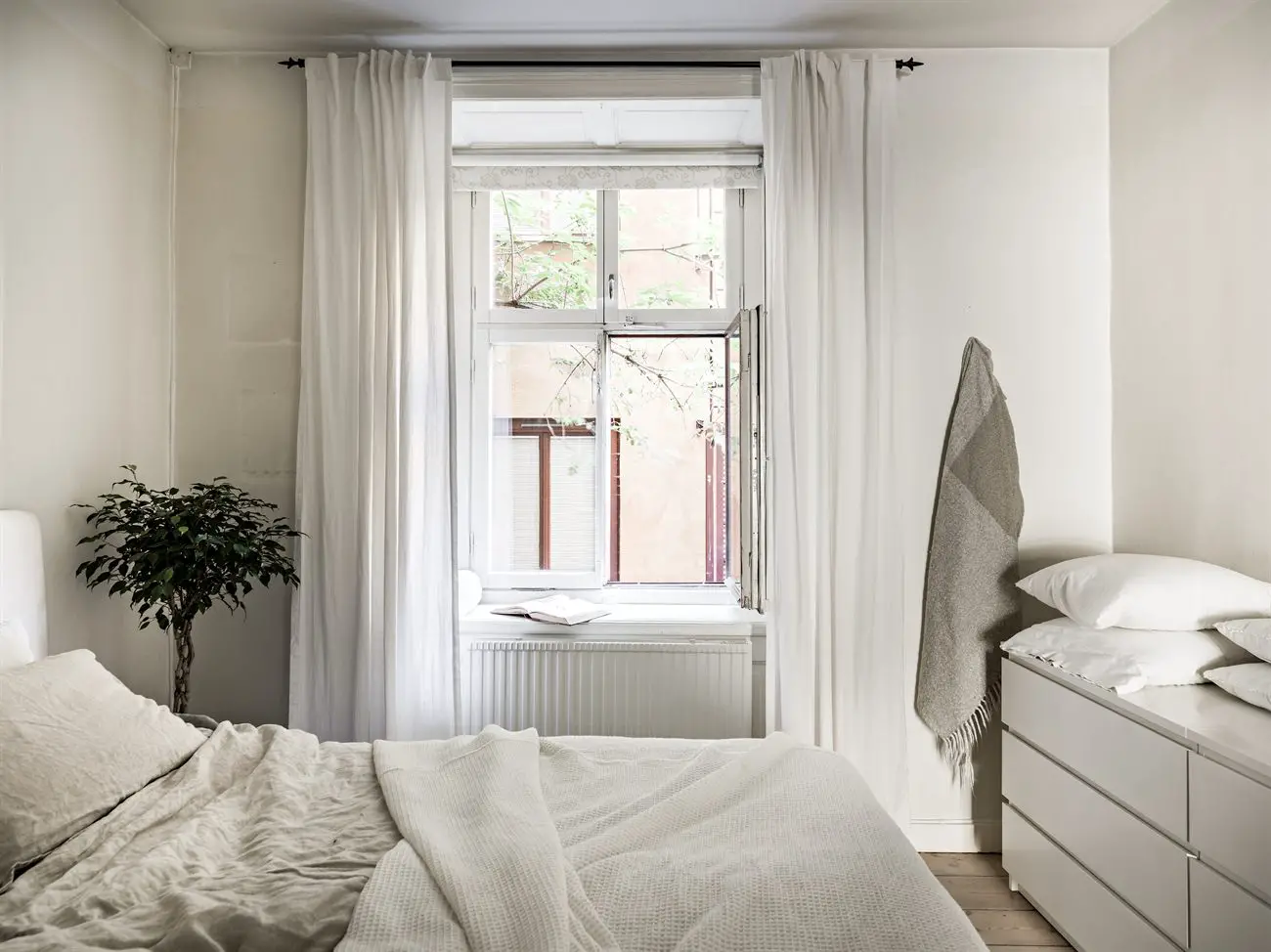 1880 年古建筑中的宁静城市公寓-10