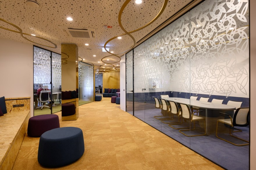 Dhimahi 办公室 · 数字化世界的千瓣莲花设计丨Superform-10