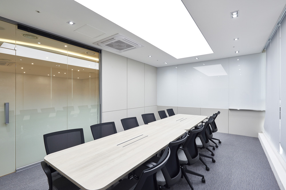 现代办公空间设计典范 | 58 平米的光明办公室-10