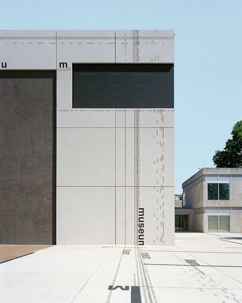 空间中的排版:一波“文字+景观”案例-36