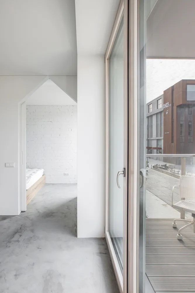 维尔纽斯生活区 36 平米小公寓惊艳变身-32