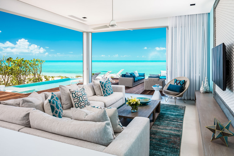 Luxury oceanfront home Villa Helios created by Long Bay Beach Club to complement turquoise views 长湾泳滩俱乐部建造豪华海滨别墅Helios以补充绿松石景观-15