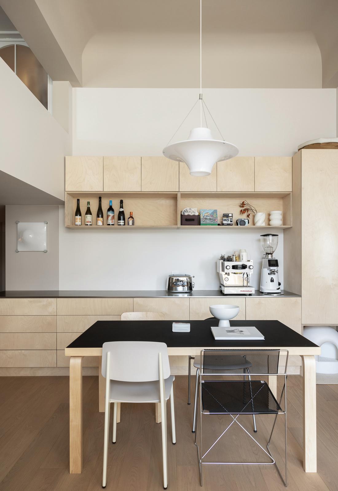 热爱 · 极简中古风复式住宅设计-8