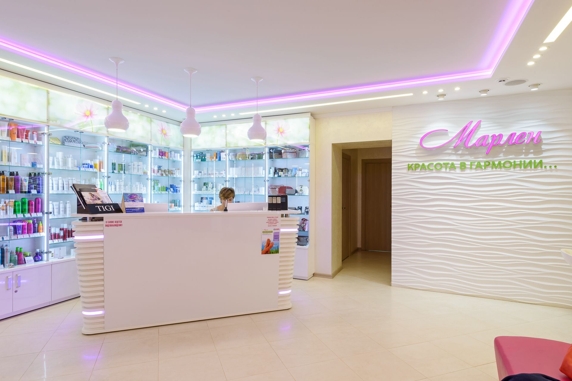美容沙龙“Марлен”设计与装修丨俄罗斯卡卢加-11