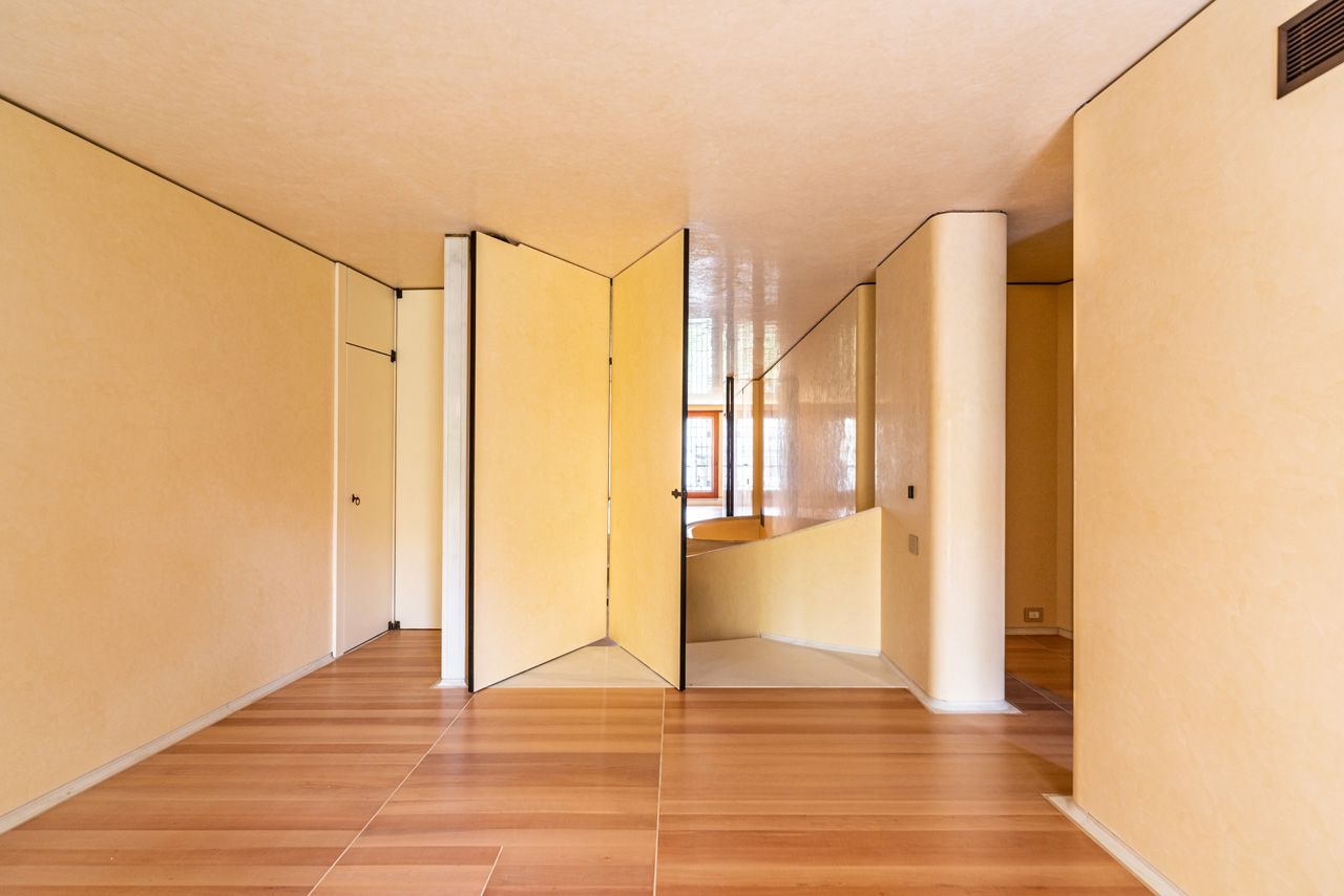  Restoration of Carlo Scarpa Balboni House 
			-16