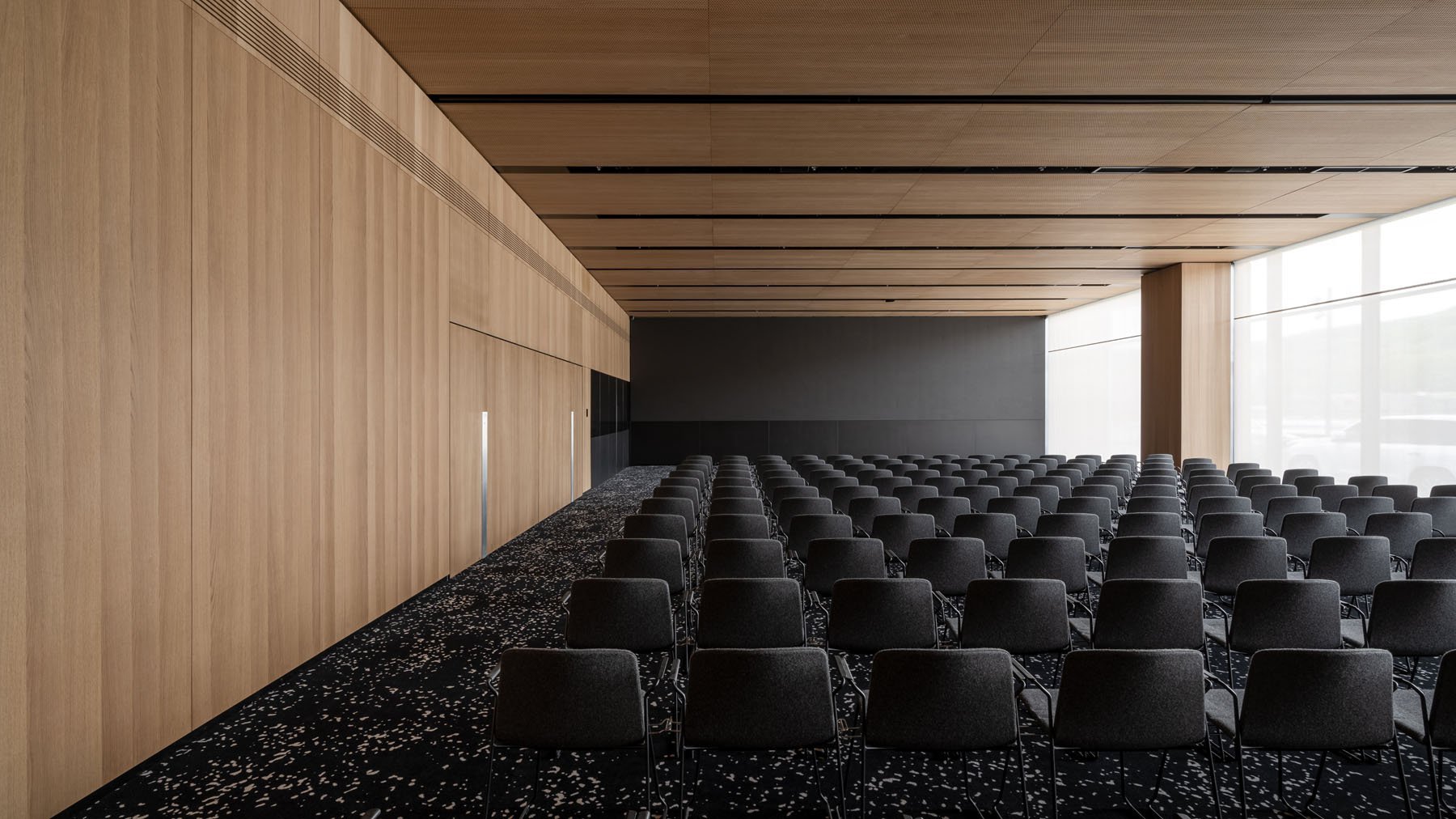 GRAND EMILY HOTEL/ Конференц Зал — YOD Group-2