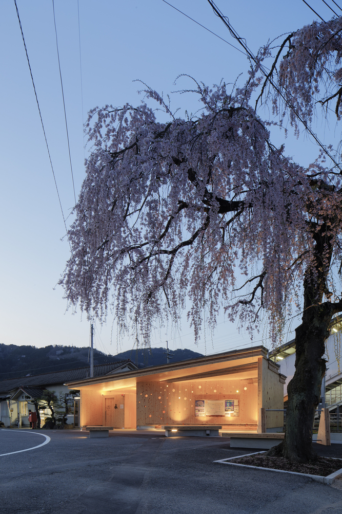 KITERASU Model CLT Building at Kuse Station  ofa-44