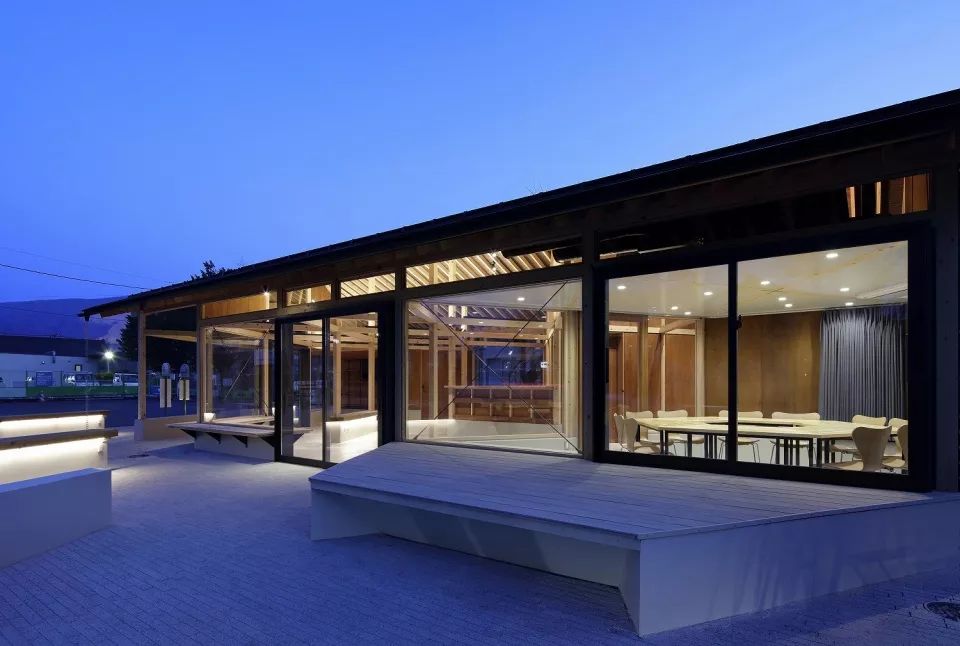 日本山中湖村“微型公共网络”游客中心-26