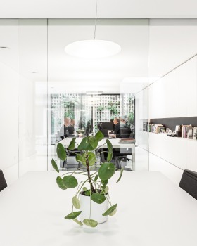 luum architects 打造未来感办公建筑丨比利时