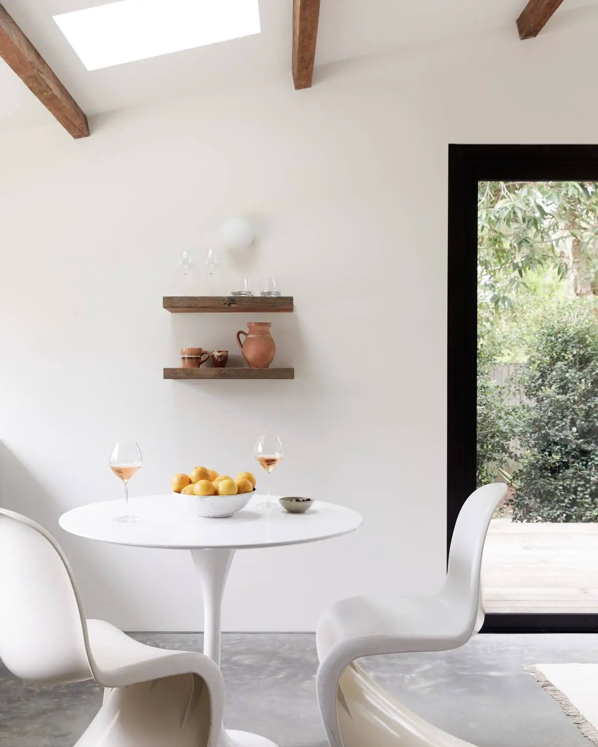 澳洲圣海伦娜迷你海滩屋的极简设计魅力-6