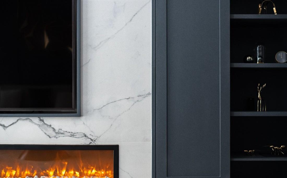 留白的艺术 | 金属与绿色的视觉韵律-12