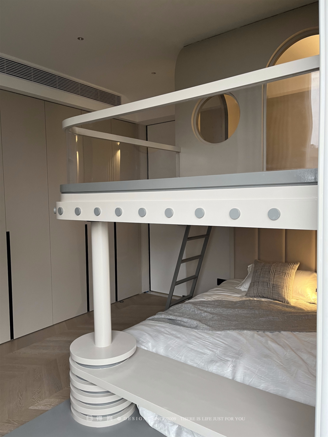 实景首发丨双餐厅、地台儿童房...用治愈系原木住宅给春日来信-199