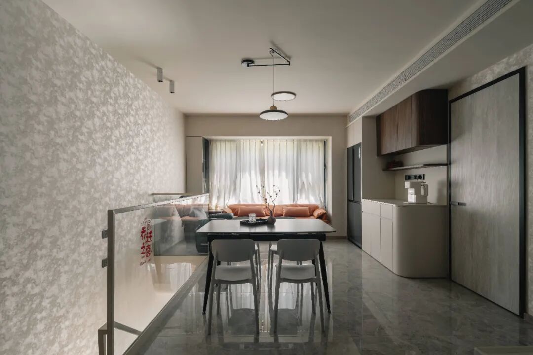 82平下跃理想国，咖啡、藏书与周末-40