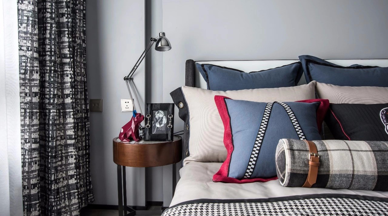 南京宝华山南麓高级灰现代风别墅设计-23