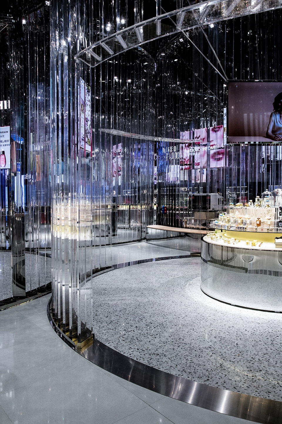 雅诗兰黛 2019 进博会展馆·栋栖设计创新“水晶宫”-20