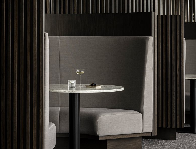 传统现代文化结合的japandi风酒店顶楼寿司餐厅和水疗中心设计-17