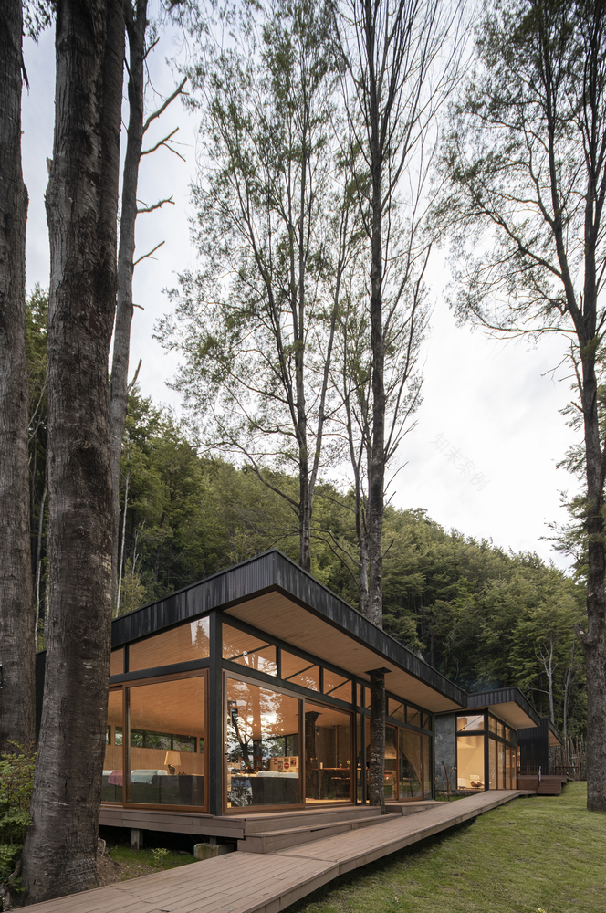智利 Patagonia 湖畔复杂建筑设计丨Estudio Base Arquitectos-47