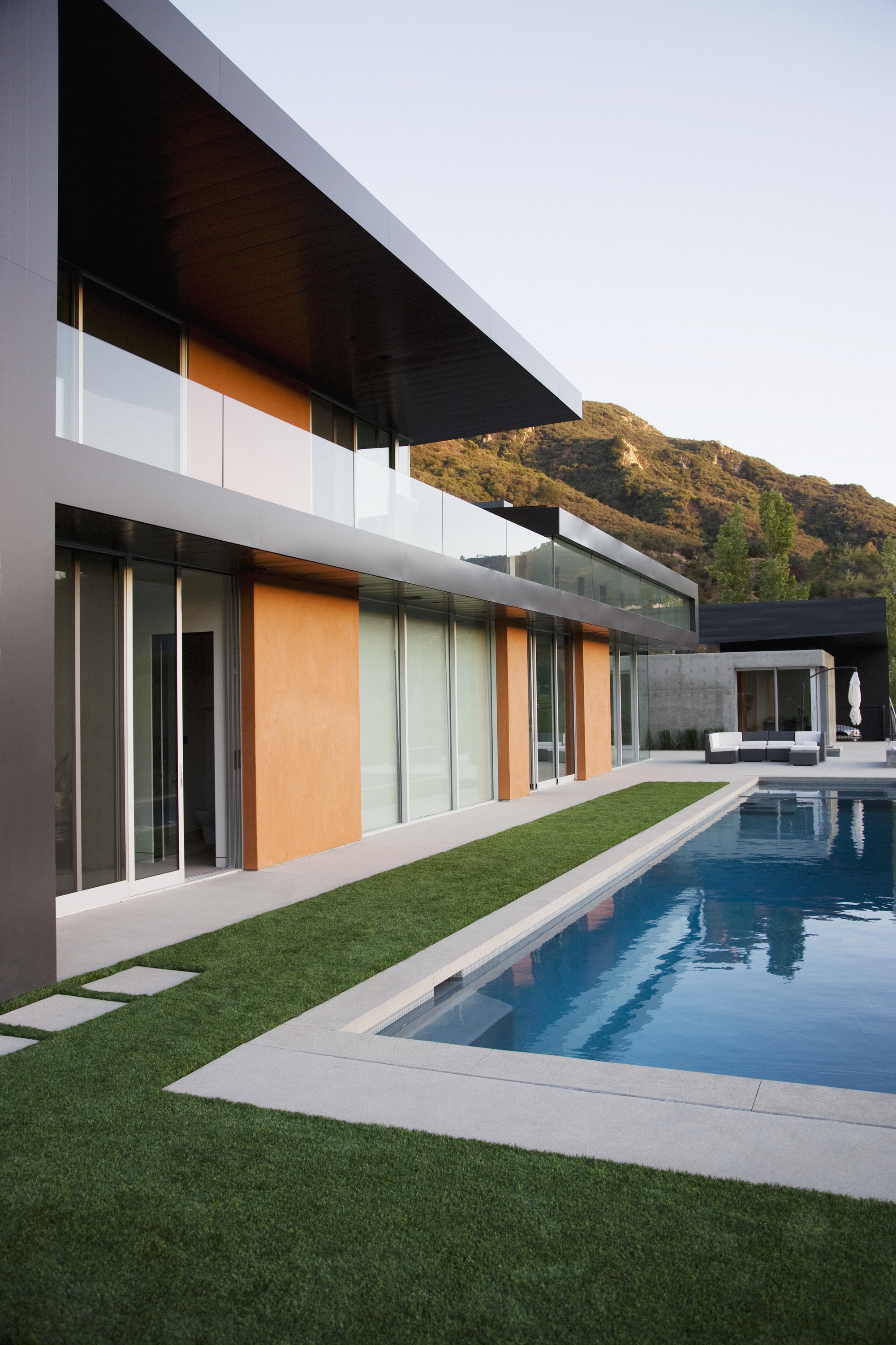 豪华别墅 现代风格简约 国外某半山别墅-2-21