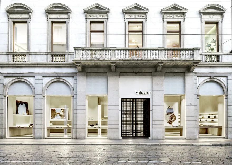 Valextra Flagship Store Milan-7