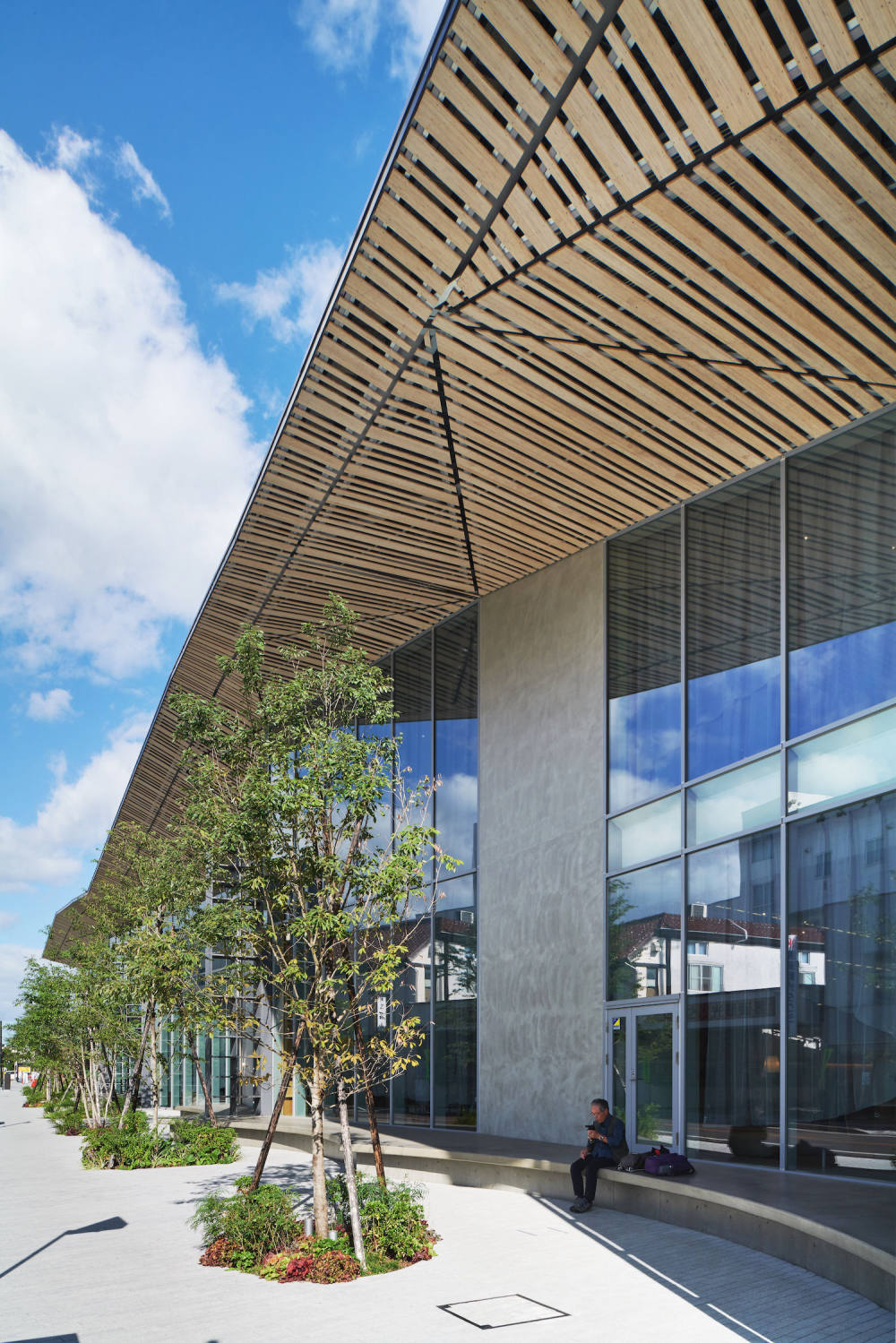 日本 Nasushiobara 市图书馆 | 融入森林元素,打造多感官学习空间-38