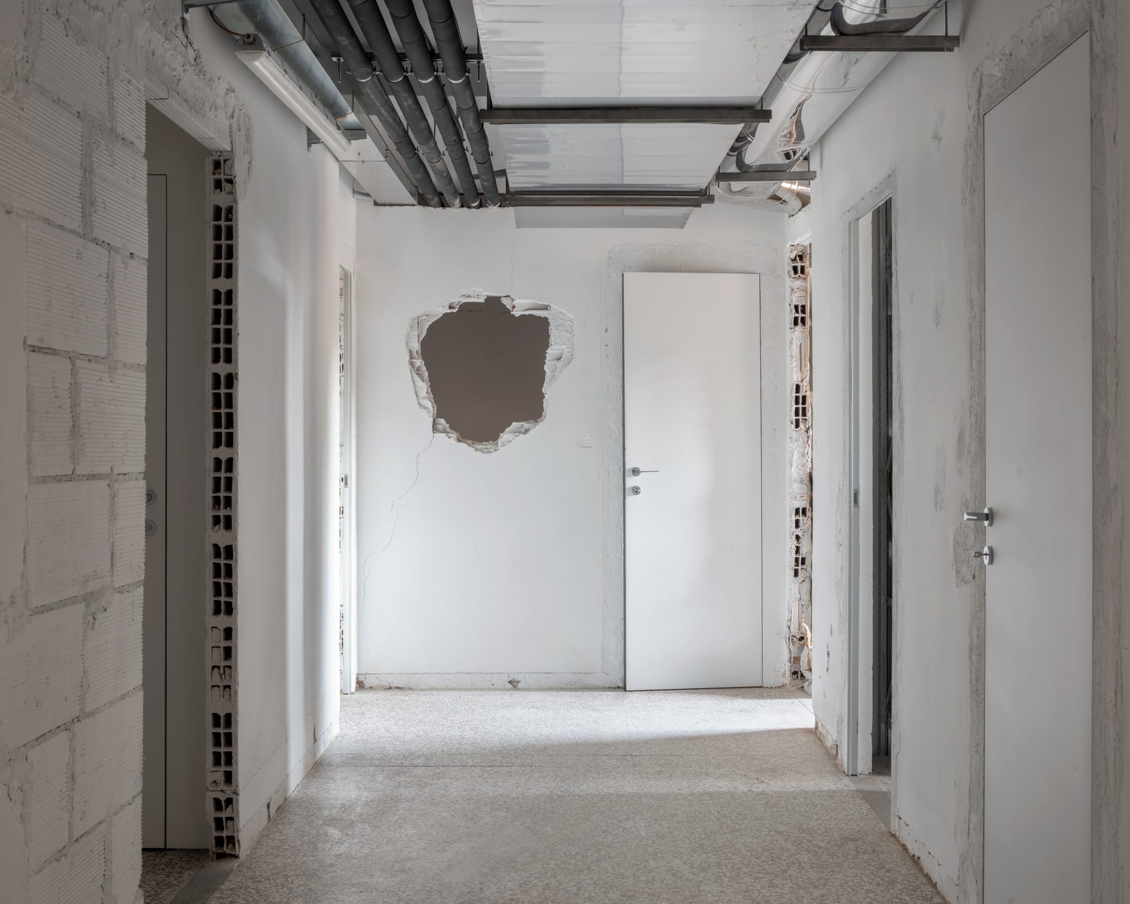 A True Act of Discovery: Caffè Nazionale in Arzignano by AMAA.-44