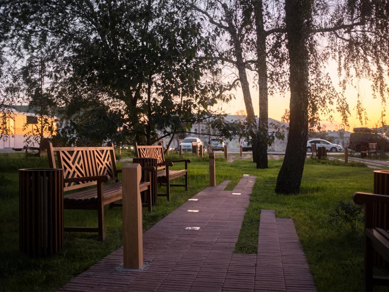 科洛姆纳克里姆林宫城墙下的“闪亮”广场丨俄罗斯丨abbasis-3