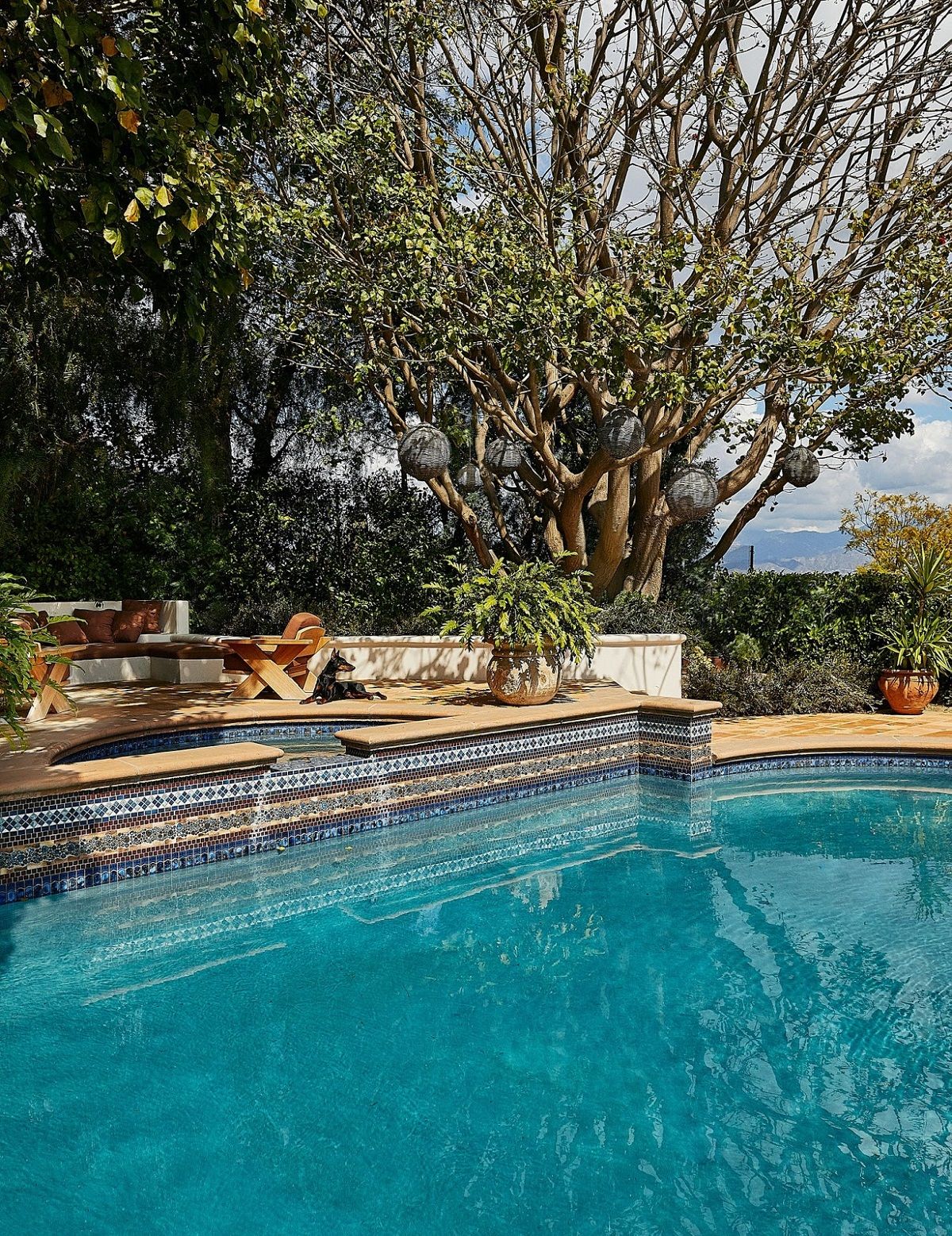 Kendall Jenner 的奢华艺术空间-3