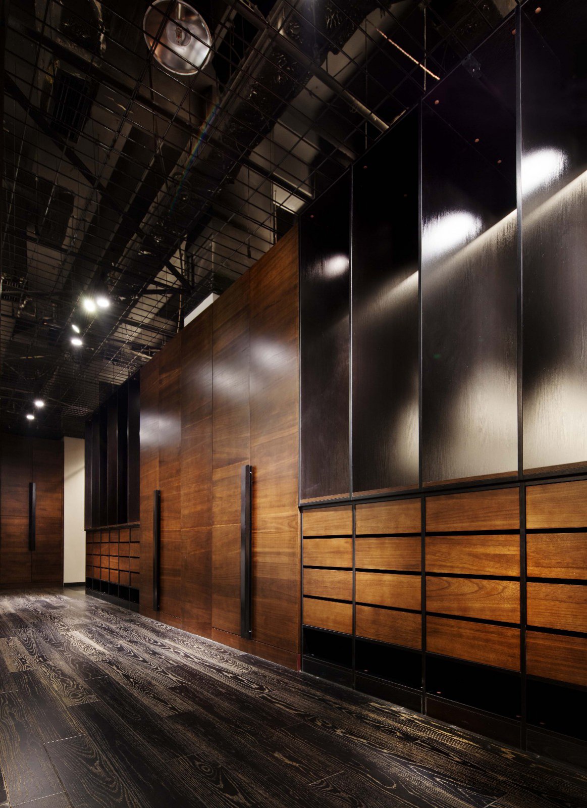 《海上钢琴师》启示下的冷色轻工业风空间设计-12