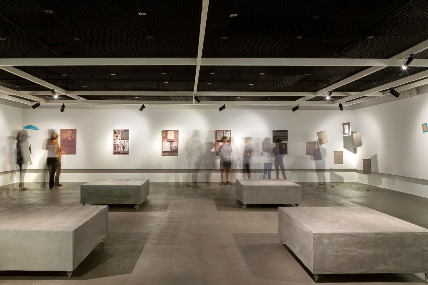 巴西利亚的简约艺术空间· Instituto Cervantes 展览馆-15