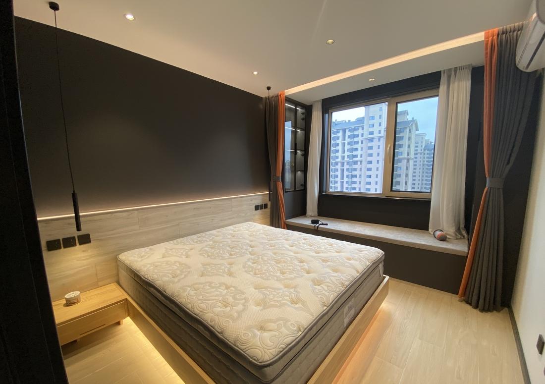 90 平米现代简约风家居设计，温馨舒适与实用并存-31