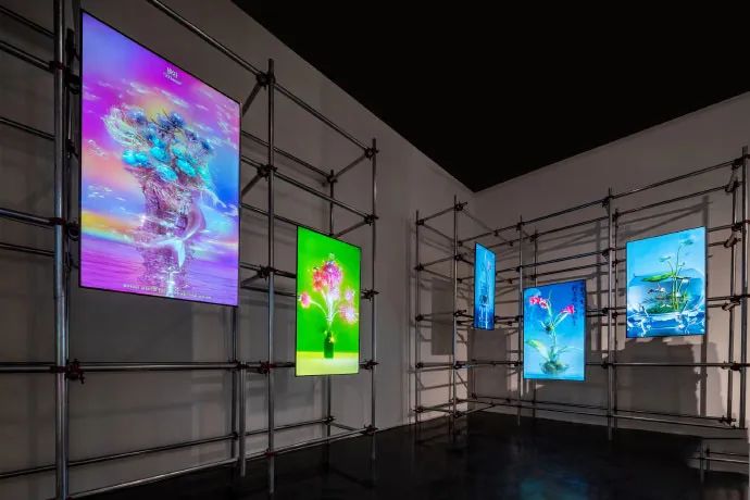 嘉人 Marie Claire 虚拟未来时尚艺术展丨中国成都-11