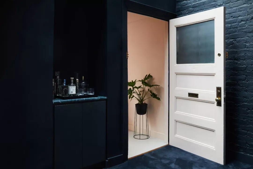 顶层的粉蓝办公室-6