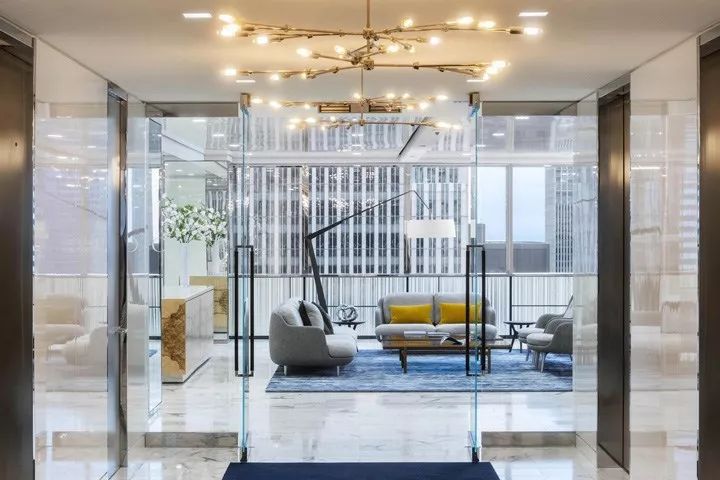 芝加哥 CRA 办公室改造 | 自然光与灵动通透的完美结合-2