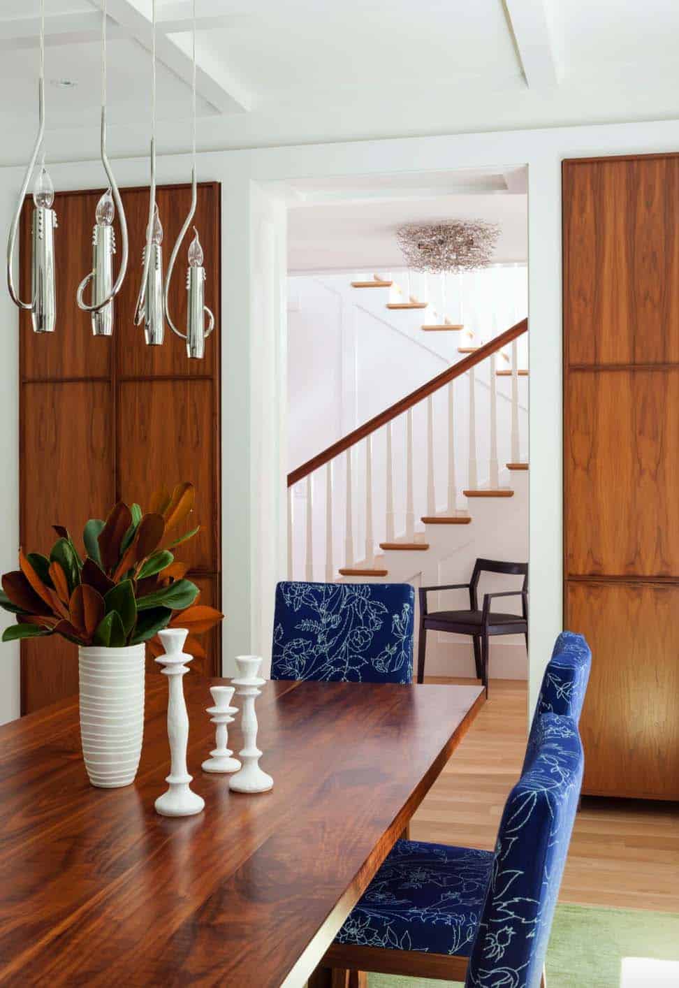 Classic New England shingle-style home boasts a striking transformation-7