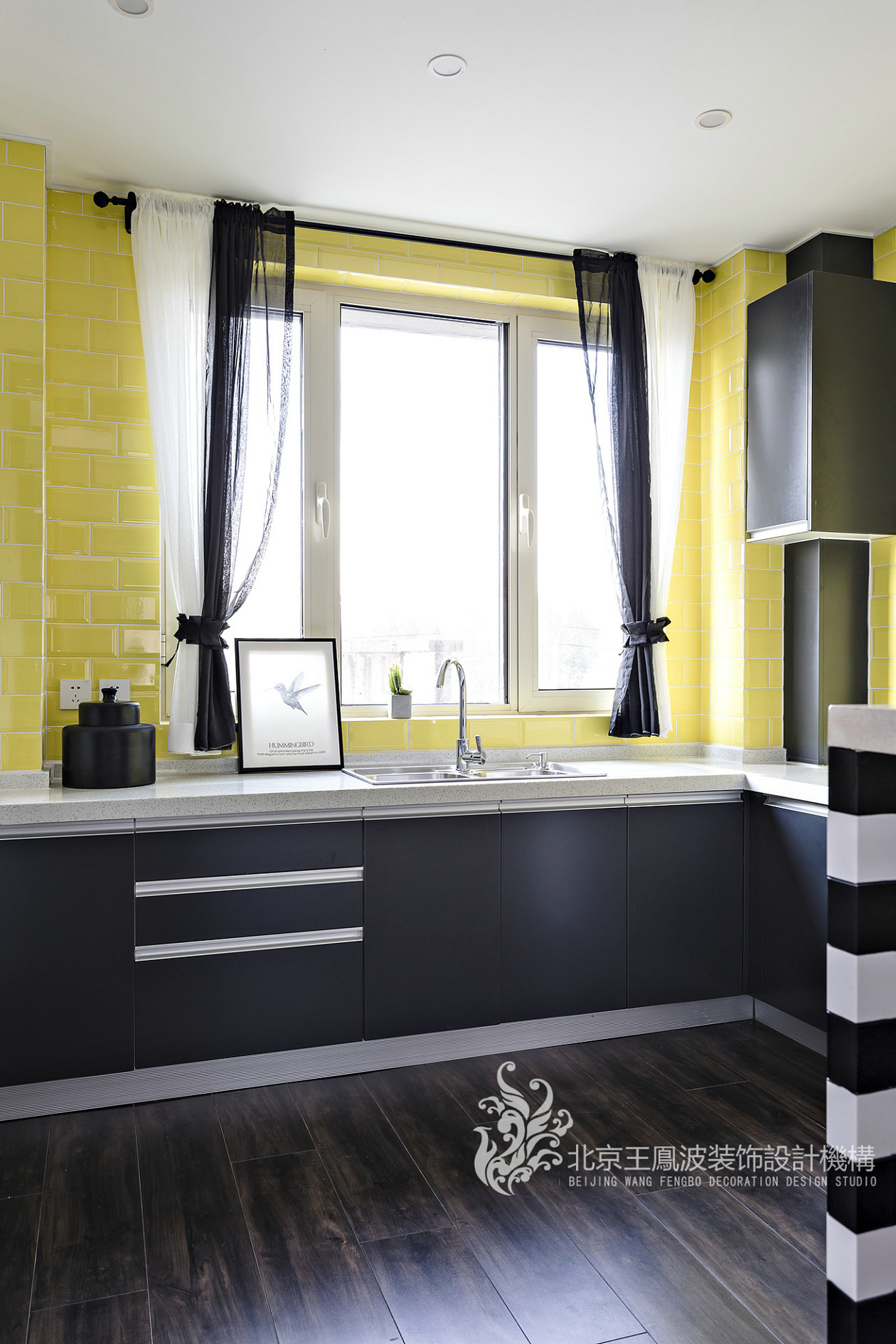 新城名苑样板房 | 王凤波设计,黑白色调的惊艳之作-15