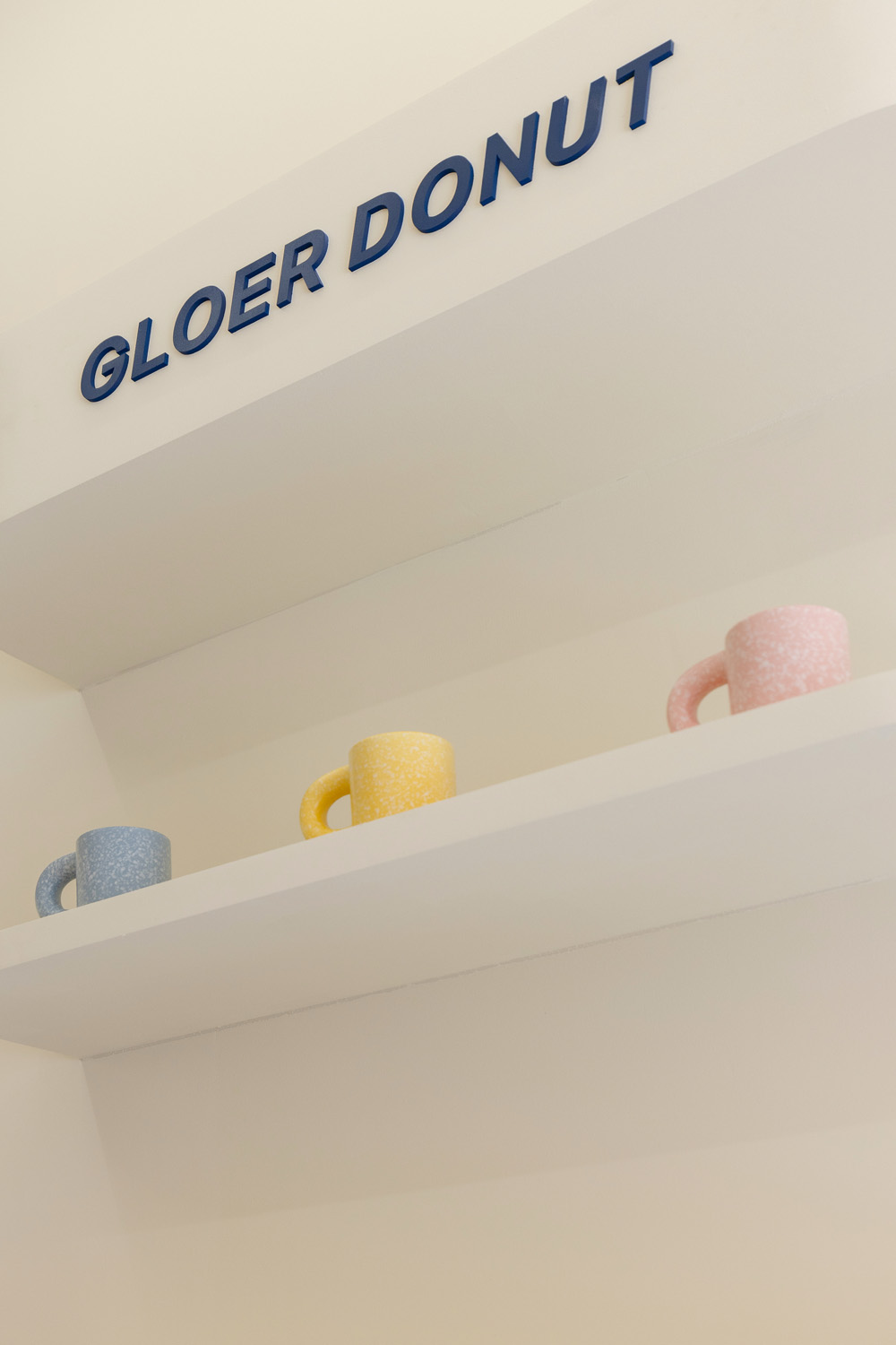 12 平米橙色调公寓设计，打造舒适生活空间-11