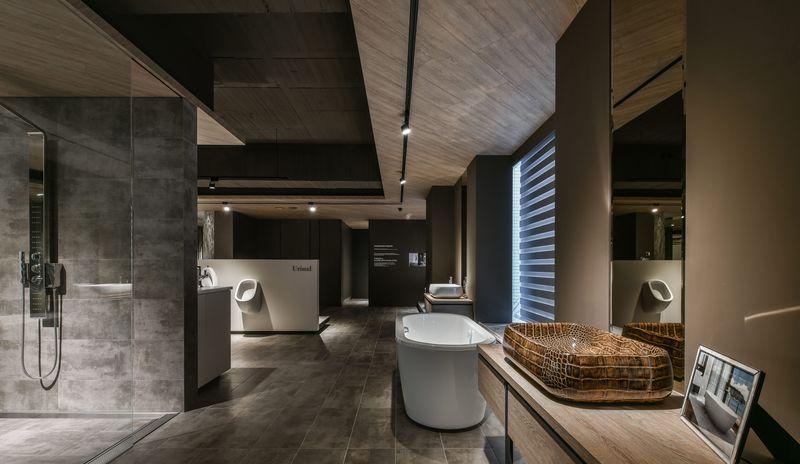 光影交织的水韵卫浴展示空间-6