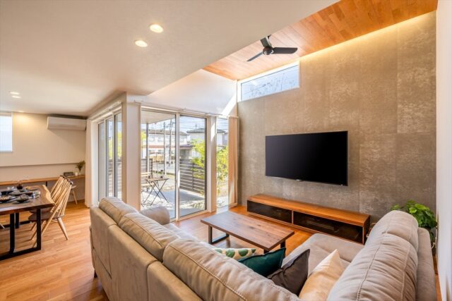 回遊動線と寛ぎの軒下テラスで,それぞれの暮らしを叶える二世帯の住まい丨日本宮城丨株式会社杜設計-37