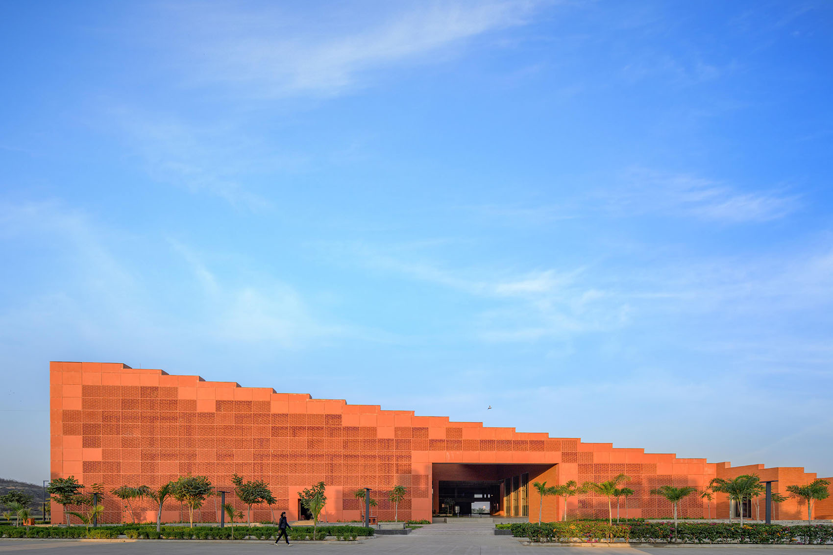 普瑞斯蒂吉大学丨印度印多尔丨Sanjay Puri Architects-10