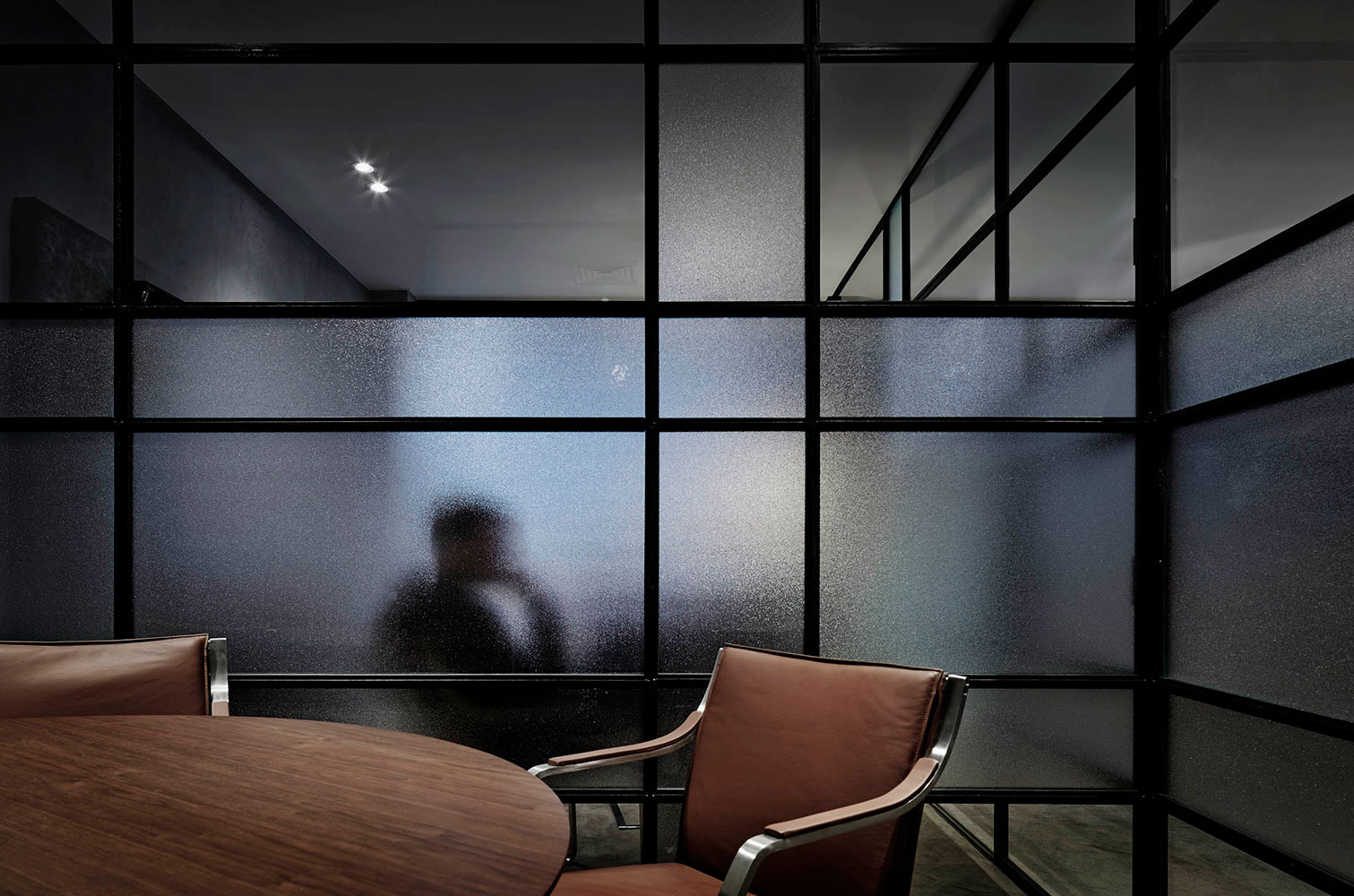 Neue Black Workplace - B.E Architecture-7