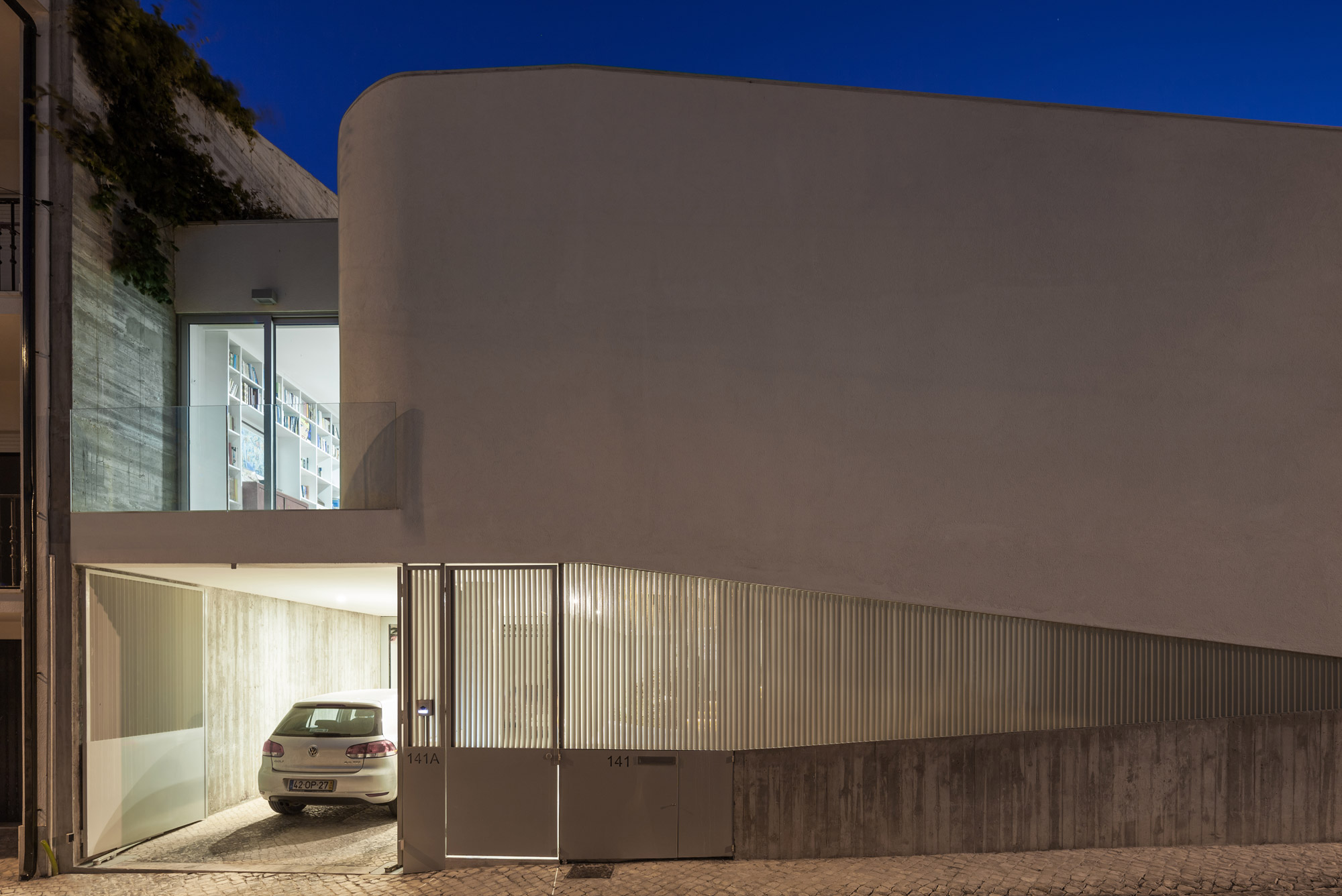 Rückzug ins Schneckenhaus: Wohngebäude in Estoril-12