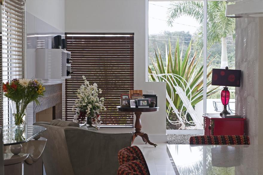 巴西 Bragança Paulista 住宅 | 和谐融合的现代设计-4