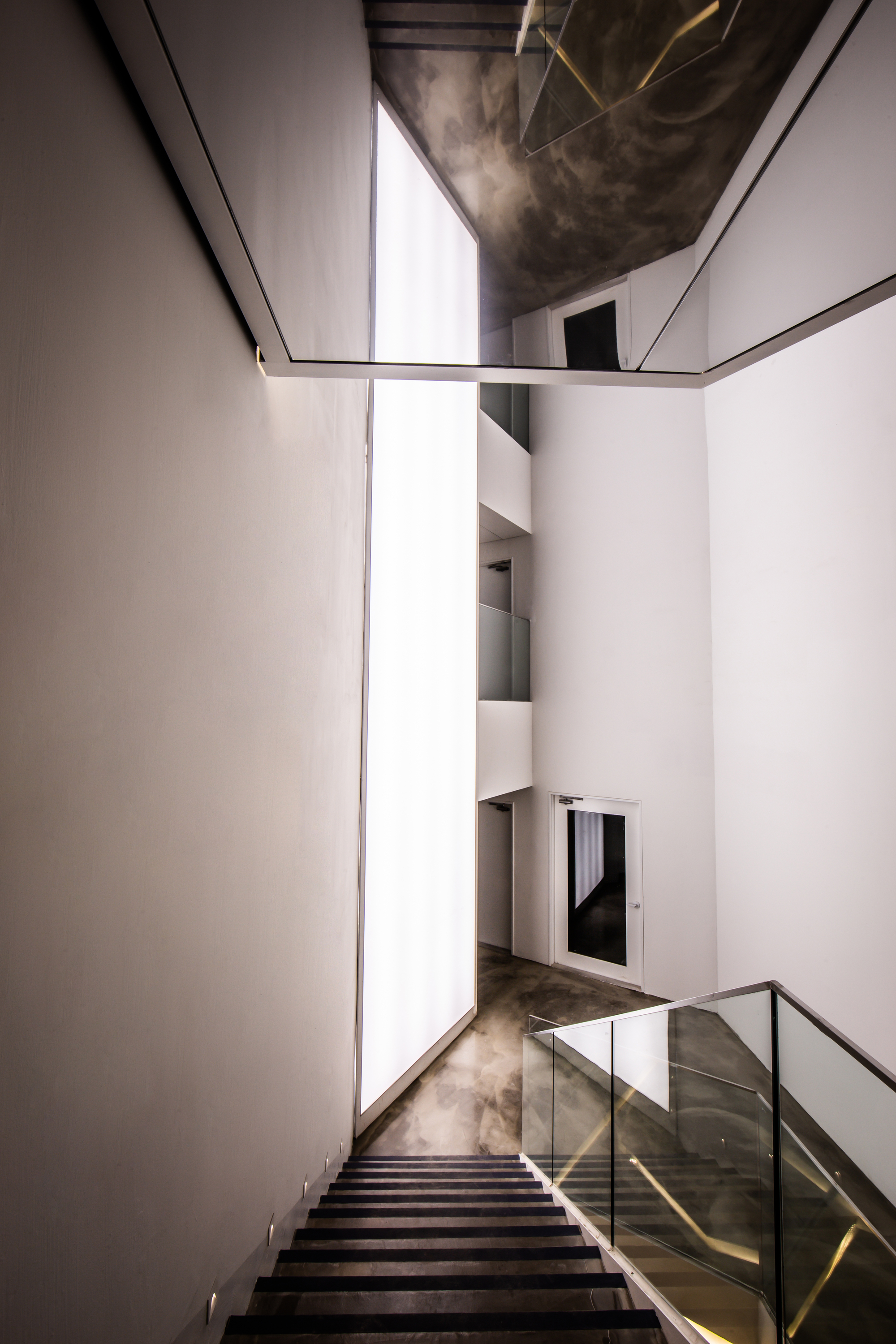 MIPS a Museum Embracing Building / KEAB-13