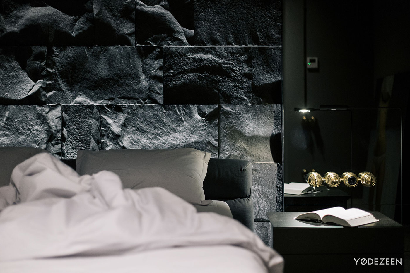 乌克兰魅力住宅  YØ DEZEEN-24